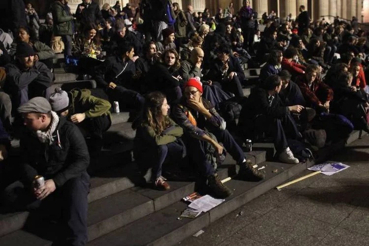 Estudantes manifestaram oposição a uma reforma educacional, já em vigor, que permite às universidades até triplicar o preço de taxas de matrícula (Getty Images)