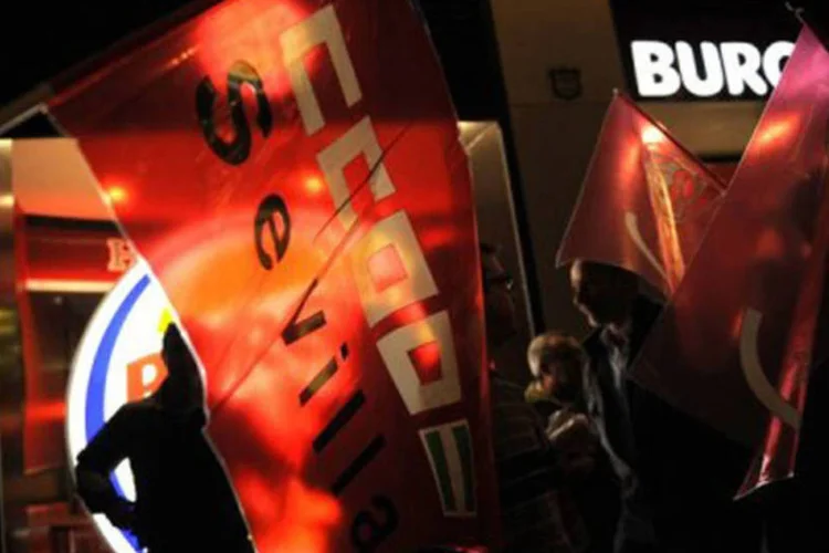 Manifestantes protestam em Sevilha contra medidas de austeridade (Cristina Quicler/AFP)