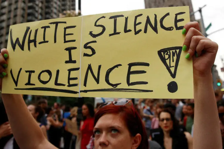 
	Protesto contra viol&ecirc;ncia policial contra negros nos Estados Unidos
 (Brendan McDermid/Reuters)