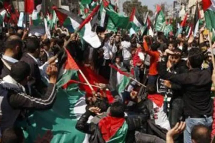 Protesto na Palestina pede unidade entre Hamas e Fatah (Said Khatib/AFP)