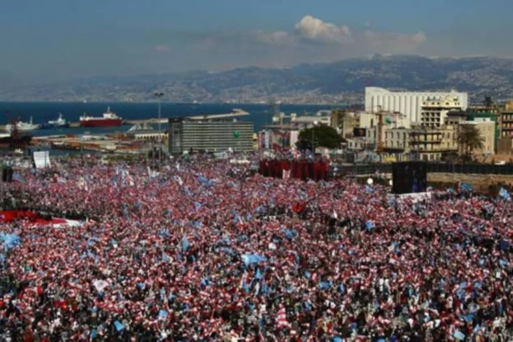 Protesto no Líbano pede o desarmamento do Hisbolá  (Salah Malkawi/Getty Images)