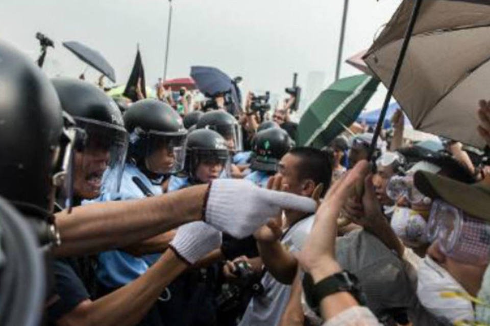 Estudantes suspendem diálogo com governo de Hong Kong
