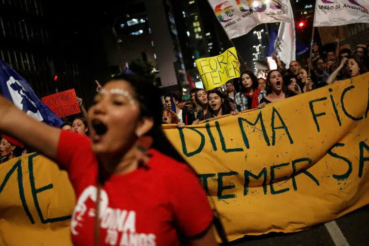 
	Protesto que pede a sa&iacute;da de Michel Temer na Paulista
 (Nacho Doce/Reuters)