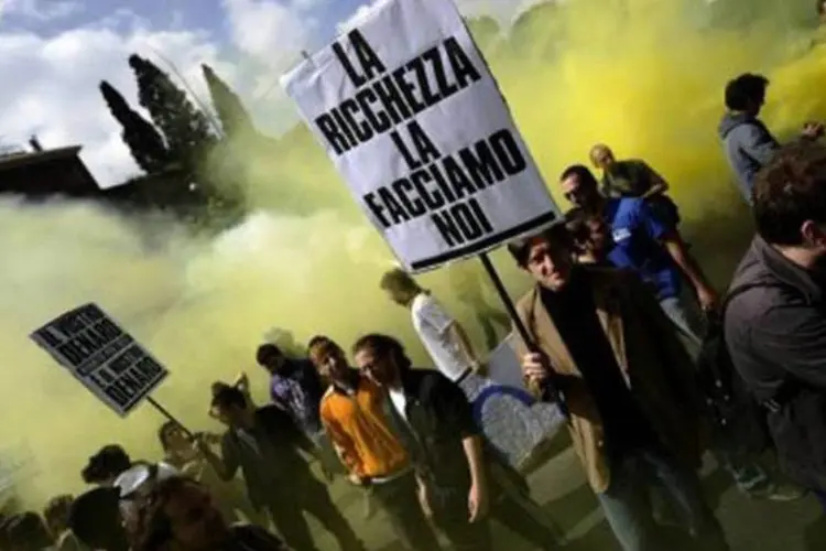 Protesto na Itália: país parou com a greve geral (Filippo Monteforte/AFP)