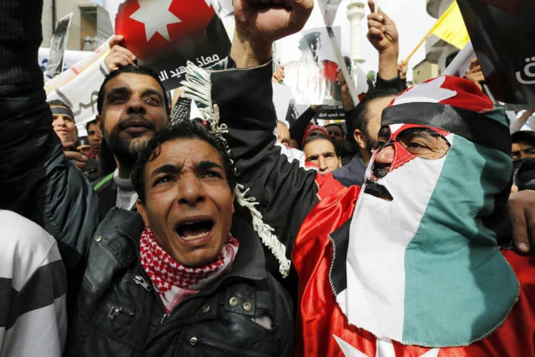 Protesto na Jordânia: manifestantes pediram para que o Estado Islâmico seja erradicado (Muhammad Hamed/Reuters)