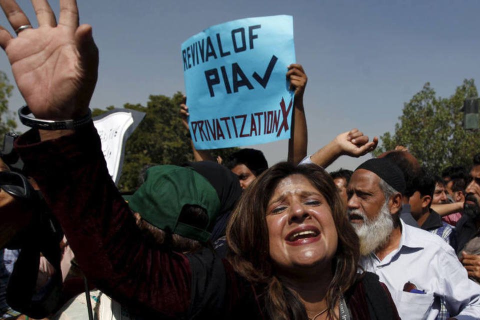 Protesto contra privatização deixa um morto no Paquistão