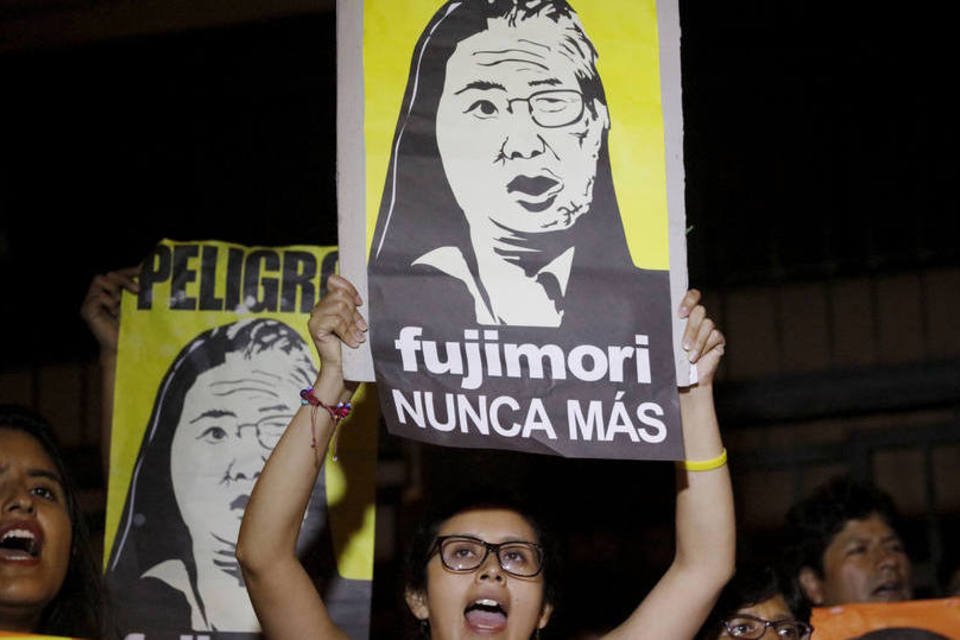 Passeata contra candidatura de Keiko Fujimori gera tensão