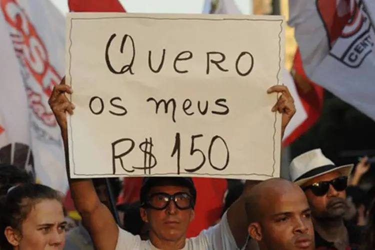 Protesto contra o aumento da tarifa de ônibus no Rio de Janeiro (Fernando Frazão/Agência Brasil)