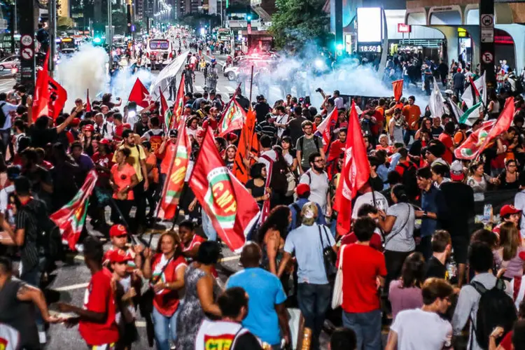 
	Protesto: os atos foram parte de uma s&eacute;rie de mobiliza&ccedil;&otilde;es realizadas na capital paulista contra o governo interino de Michel Temer
 (Paulo Pinto/ AGPT)