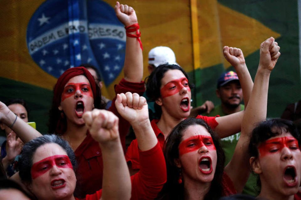 Manifestantes protestam contra Temer em São Paulo