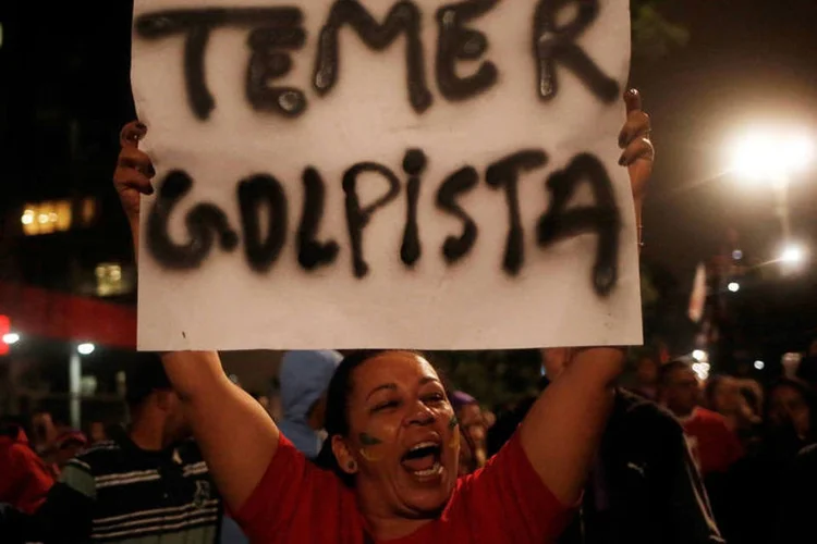 
	Protestos contra Temer: &quot;Isso &eacute; um retrocesso, j&aacute; que as pautas colocadas pelo governo interino n&atilde;o representam os anseios populares&rdquo;
 (Nacho Doce / Reuters)