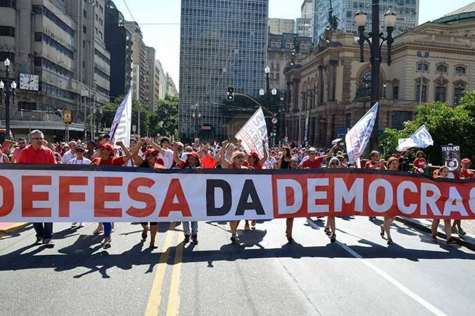 Grupo fará mobilização contra impeachment para o 1º de maio