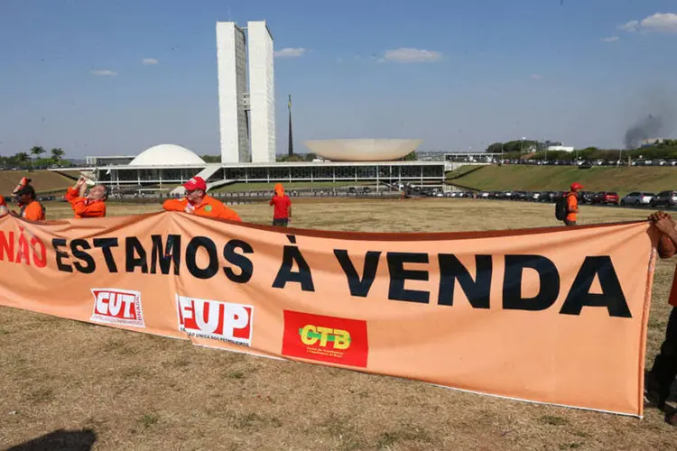 
	Contra a privatiza&ccedil;&atilde;o: a greve quer impedir a venda de US$ 60 bilh&otilde;es em ativos, incluindo parte da BR Distribuidora e da Gaspetro
 (Lula Marques/ Agência PT)