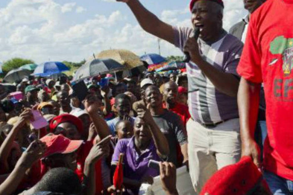 Polícia mata duas pessoas em manifestação na África do Sul