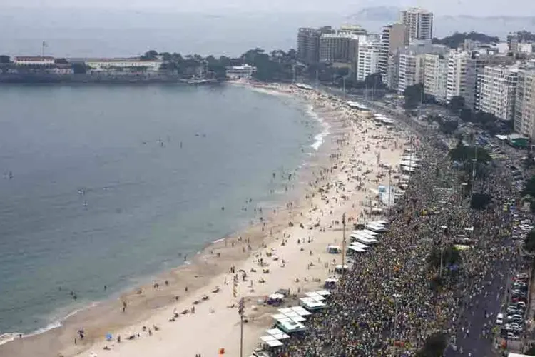 
	Copacabana: embaixador morreu ao cair do 11&ordm; andar do apartamento em que vivia, em Copacabana
 (REUTERS/Ricardo Moraes)