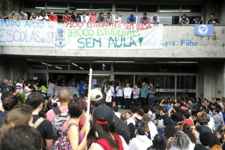 
	Uerj: segundo o reitor da Uerj, Ruy Garcia Marques, a universidade n&atilde;o aceitar&aacute; mais ser tratada com descaso
 (Tânia Rêgo/Agência Brasil)