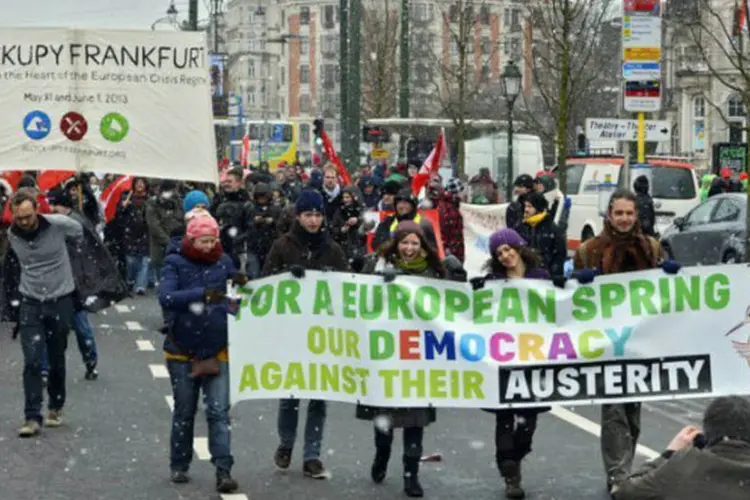 Zona do Euro: protesto em Bruxelas contra as medidas de austeridade (AFP / Eric Lalmand)