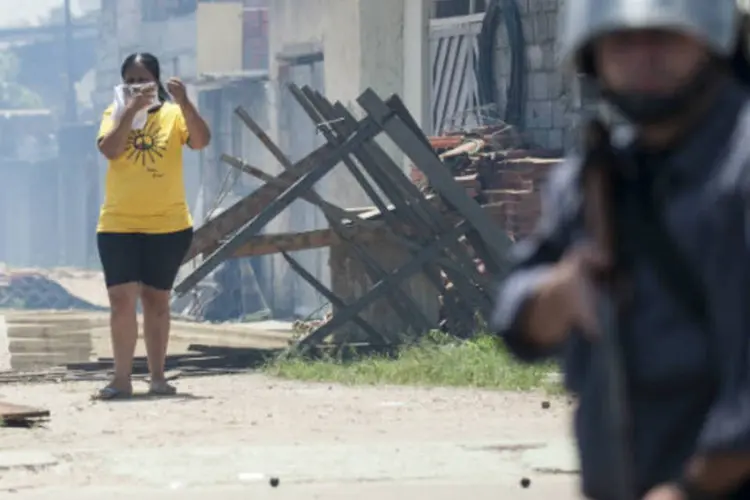 
	Protesto na zona leste de SP: para dispersar os manifestantes, a Pol&iacute;cia Militar usou bomba de g&aacute;s lacrimog&ecirc;neo
 (Agência Brasil)