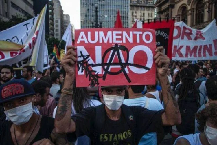 
	Protesto em S&atilde;o Paulo: &ldquo;Nosso acesso &agrave; cidade e nosso direito de ir e vir continuam sendo mercadorias das mais caras&rdquo;
 (Midia Ninja/Creative Commons)