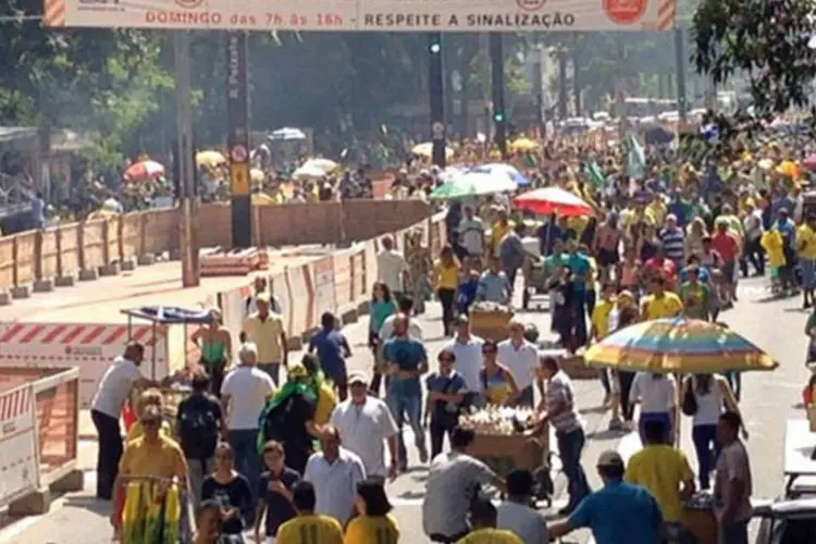 
	Protesto em SP: manifestantes se concentram na avenida Paulista, em S&atilde;o Paulo, para segundo protesto contra a corrup&ccedil;&atilde;o e o governo
 (Priscila Yazbek / EXAME.com)