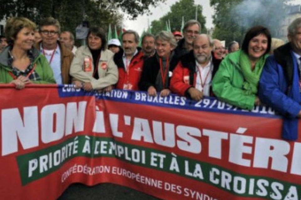 Europeus protestam contra planos de austeridade