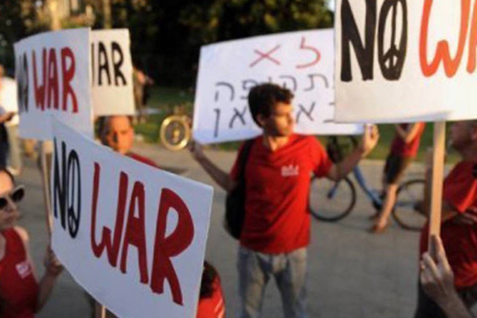 Pacifistas israelenses se concentram em Tel Aviv