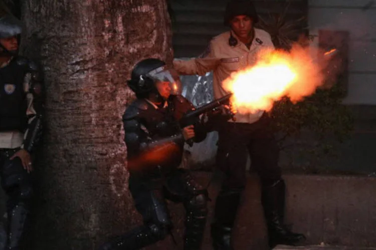 
	Venezuela: os assaltos e brigas cada vez mais frequentes durante os vel&oacute;rios levaram as funer&aacute;rias de Caracas a fechar as portas aos baleados
 (Getty Images)