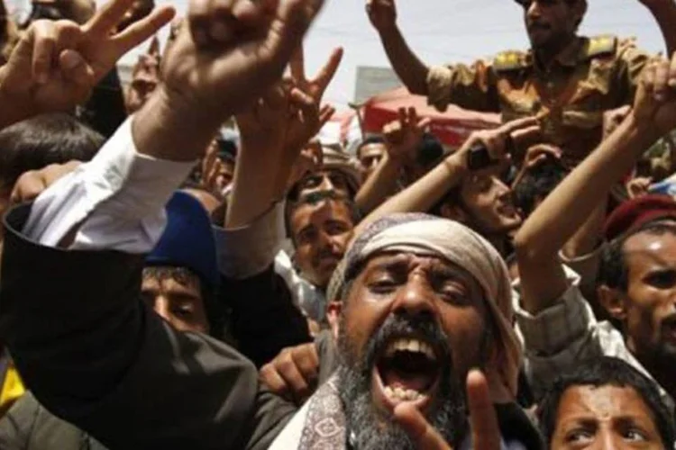 Protesto da oposição no Iêmen: Ali Abdullah Saleh está há 32 anos no poder (Ahmad Gharabli/AFP)