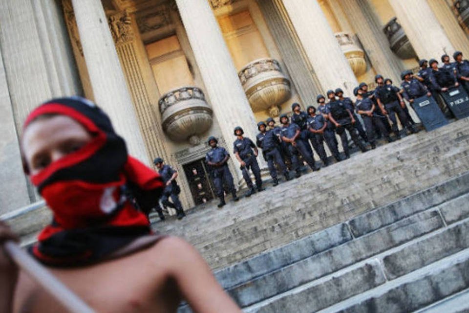 Comandante do Choque acusado de nazismo é exonerado no RJ