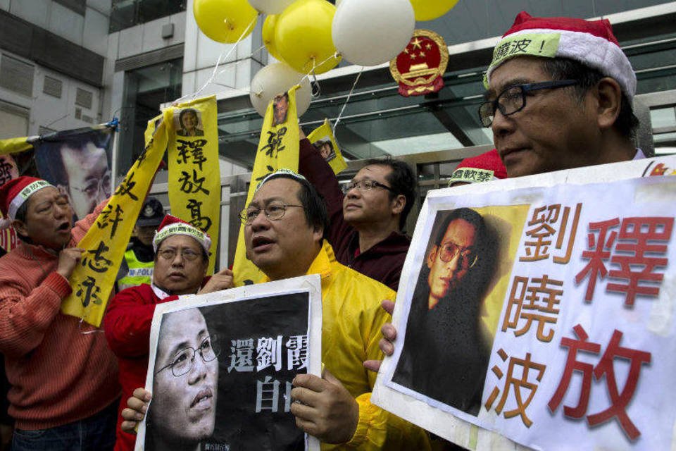 Polícia de Hong Kong prende 37 após protestos pró-democracia