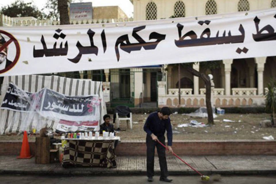 Oposição convoca novas manifestações contra egípcio