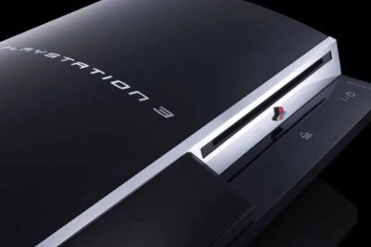 Console chega oficialmente ao Brasil quatro anos depois do lançamento no Japão