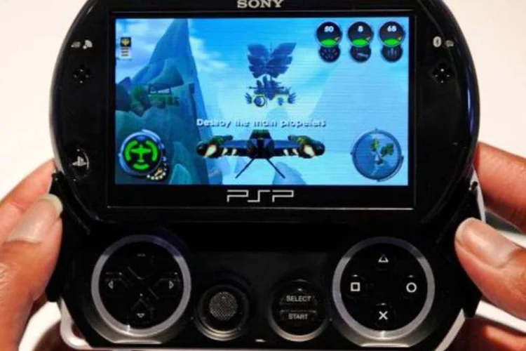 Nova versão do PlayStation Portable custará 199 dólares (Kevork Djansezian/Getty Images)