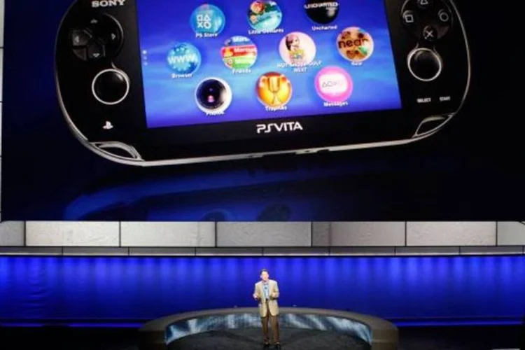 Além de projeto para tablets e smartphones, a empresa lançou o portátil PS Vita na E3, evento em Los Angeles (David McNew / Getty Images)