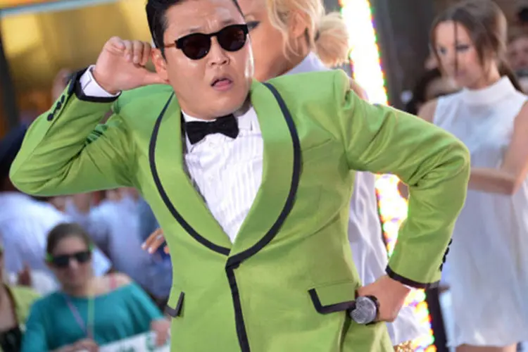 
	Cantor sul-coreano Psy, do hit Gangnam Style: o rapper precisa cuidar da sa&uacute;de, para que n&atilde;o se esgote, afirmou uma vidente
 (Mike Coppola/Getty Images)