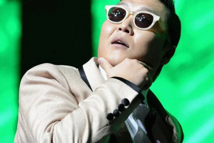 
	O cantor Psy: na nova m&uacute;sica, Psy apresenta uma s&aacute;tira sobre um homem vulgar que denomina a si mesmo como um&nbsp;&quot;gentleman&quot;
 (AFP/Michael Kovac)