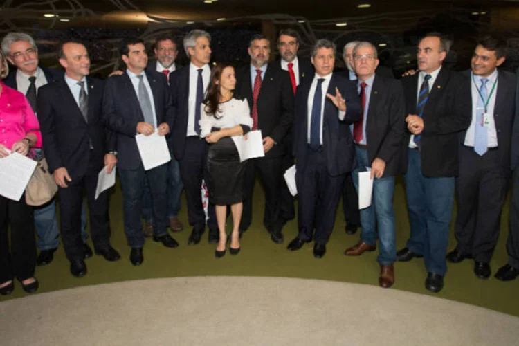
	Deputados do PT apresentam manifesto para o congresso do PT em Fortaleza
 (Lula Marques/ Agência PT)