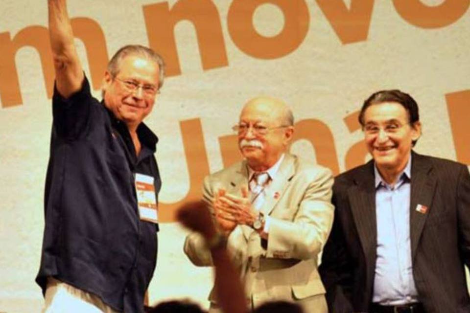 PT defenderá no Congresso regulamentação da mídia