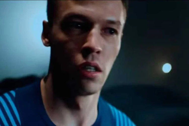 
	Comercial da Puma e da Red Bull: no v&iacute;deo, os pilotos Daniel Ricciardo e Daniil Kvyat aparecem no que parece ser um simples treino f&iacute;sico em uma esteira
 (Reprodução/Youtube)