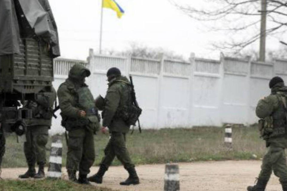 Ocidentais advertem Putin sobre anexação da Crimeia