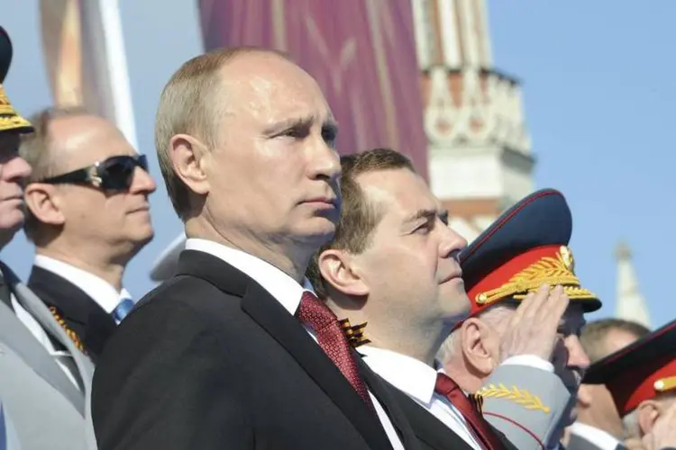 Vladimir Putin em desfile na Crimeia: "tenho certeza que o ano 2014 também ficará na história" (Mikhail Klimentyev/RIA Novosti/Kremlin/Reuters)