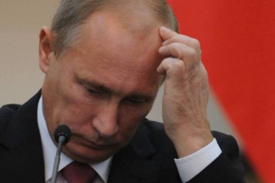 Partido de Putin perde 77 cadeiras na Duma, segundo dados preliminares