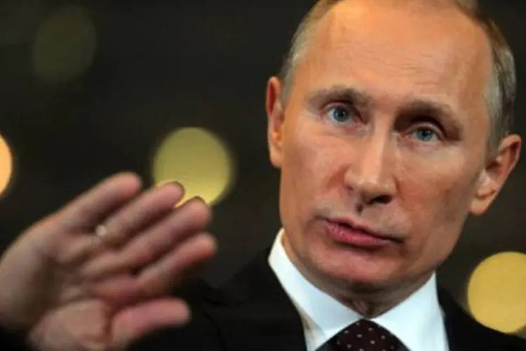 
	Vladimir Putin: &quot;durante a troca de opini&otilde;es sobre a situa&ccedil;&atilde;o na Crimeia e na Ucr&acirc;nia, ambas as partes mostraram posturas semelhantes&quot;, afirma comunicado
 (AFP)