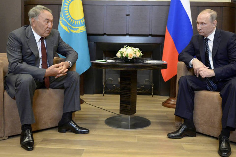 Putin agradece Cazaquistão por mediar relação com Turquia