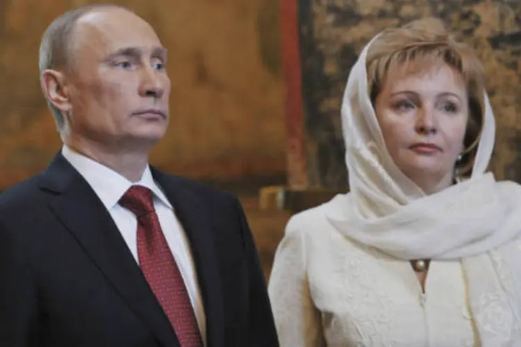 
	Vladimir Putin e&nbsp;Lyudmila: presidente e sua mulher anunciaram o fim do casamento em junho em uma transmiss&atilde;o ao vivo da televis&atilde;o estatal russa
 (REUTERS/Aleksey Nikolskyi/RIA Novosti/Pool/Files)