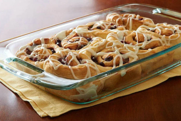 Tijela da Pyrex, marca da World Kitchen, com refeição (Divulgação/World Kitchen)