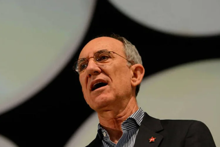 
	O presidente do PT, Rui Falc&atilde;o: ele disse n&atilde;o haver constrangimento sobre foto
 (Fábio Rodrigues Pozzebom/ABr)
