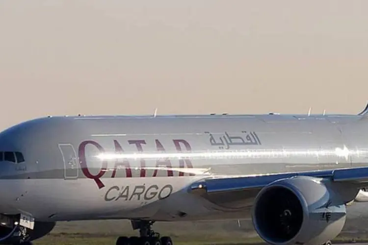 Avião da Qatar Airways: empresa descarta aliança para não prejudicar crescimento (Biggerben/Wikimedia Commons)