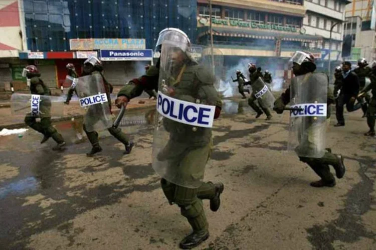 A tensão prévia às eleições aumentou com acusações de compra de votos entre os parlamentares e a proibição de manifestações (Getty Images/Getty Images)