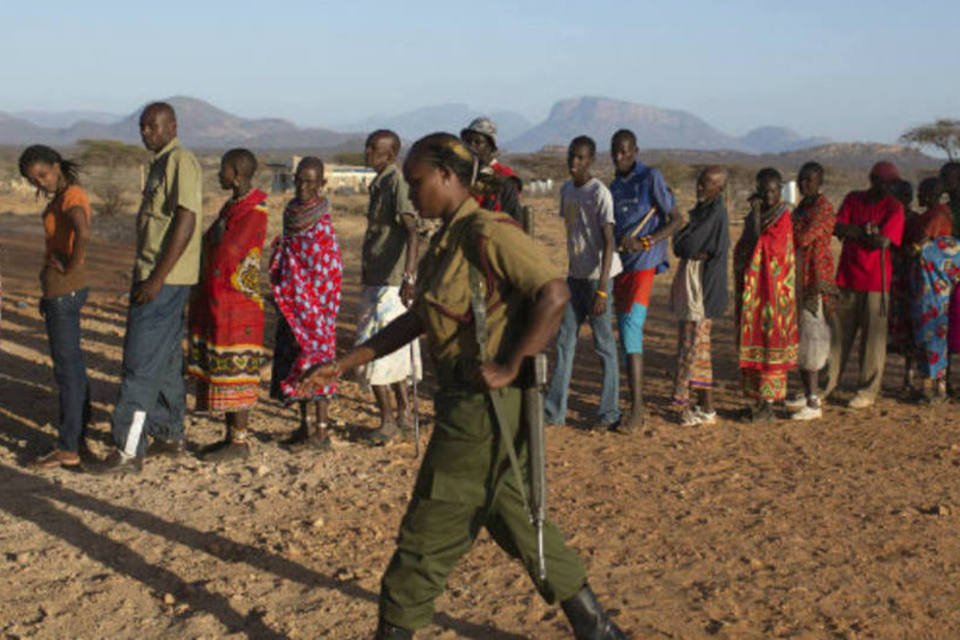 Quenianos voltam às urnas depois da violência de 2007